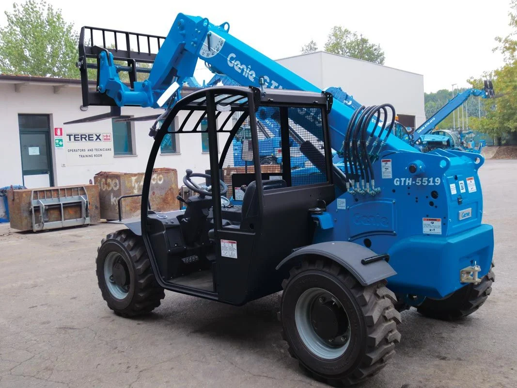 Genie GTH-5519 Telehandler, 5000lbs Reachfork, 19ft Reach — photo 2