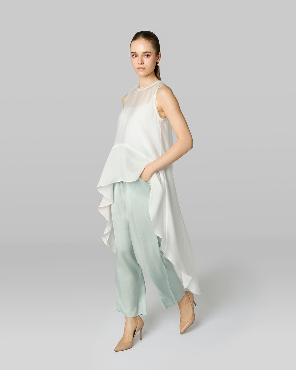 Thumbnail: PIANRAN 翩然  High-low Diamante Piping Top