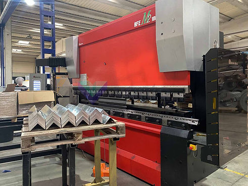 piegatrice-cnc.jpg