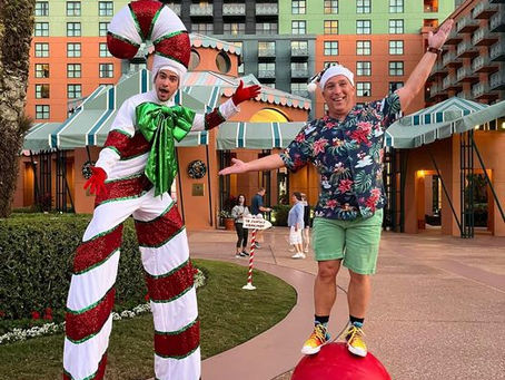 Cane you believe it? It’s Christmastime again! 🎄