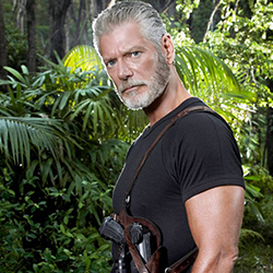 CAPITÃO DAN (Stephen Lang)
