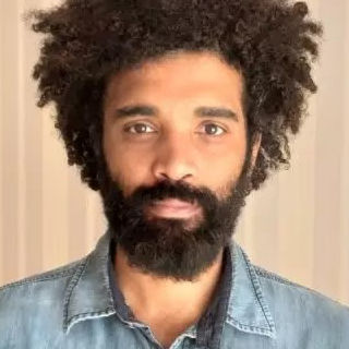Cássio Nascimento como Bruno