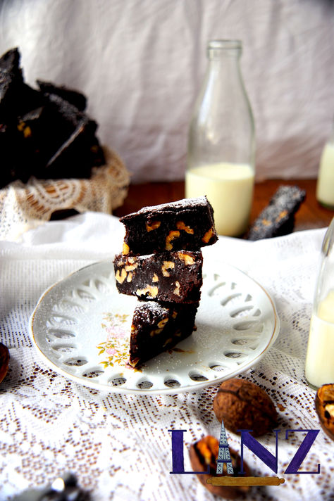 Rich Chocolate Walnut Brownie