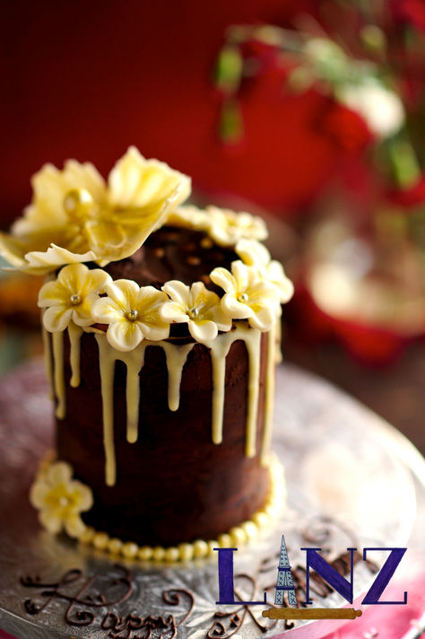 Chocolate Mud Cake With Flower Crown