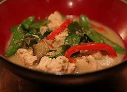 THAI RED/GREEN CURRY DISHES