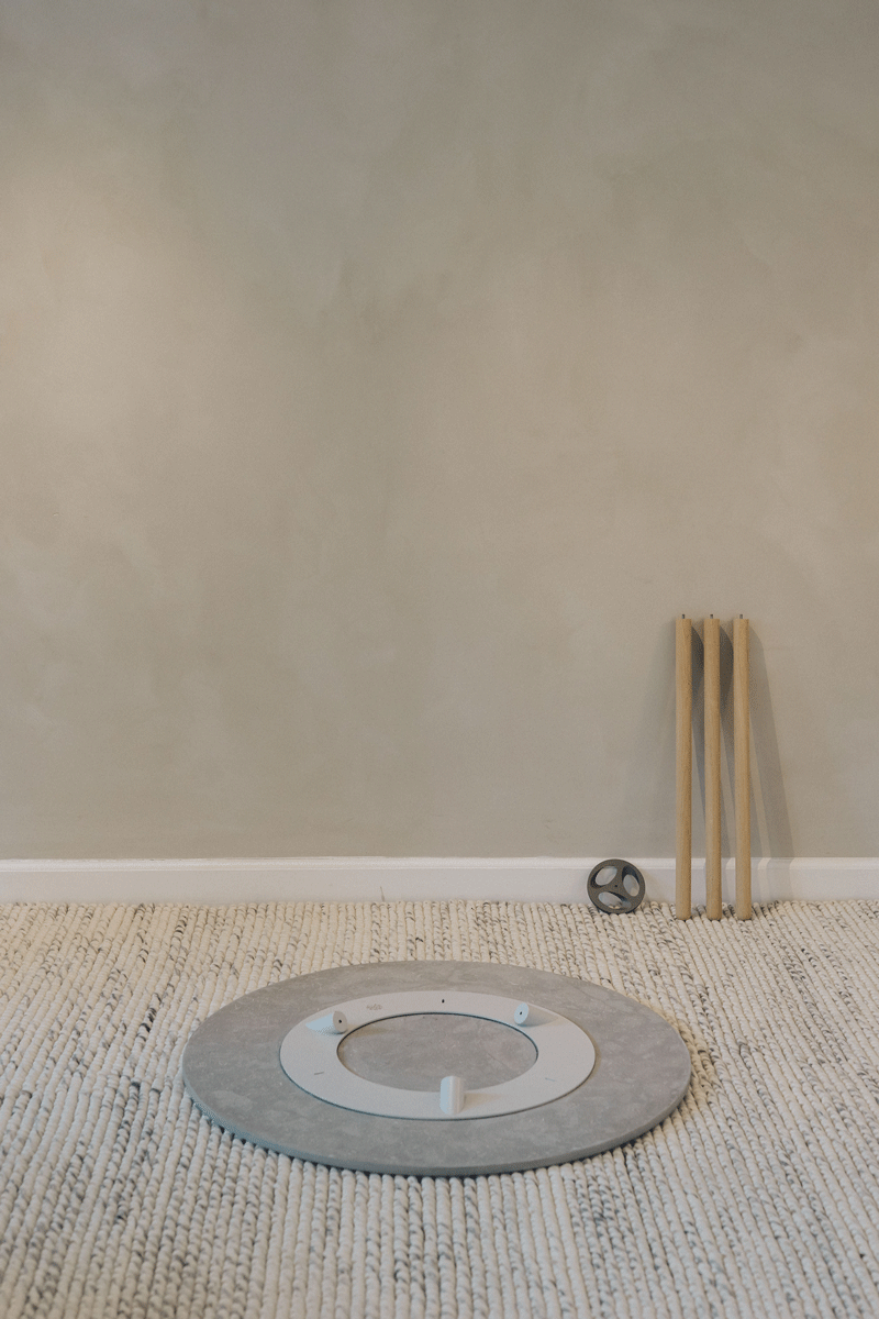 samle-bertha-betonbord-sofabord.gif