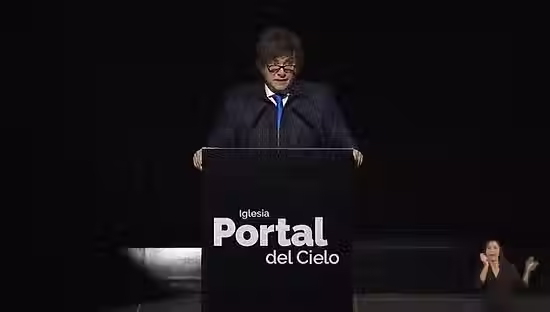 El presidente fue a la inauguración de un templo evangélico
