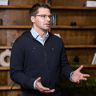 2 (1)_edited_edited.jpg