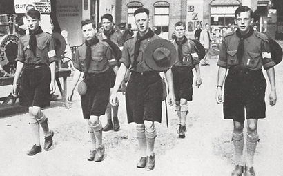 Youth padvinders 1932 (1).jpg