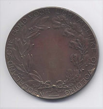 Group Medal 1934-39 (R).jpg