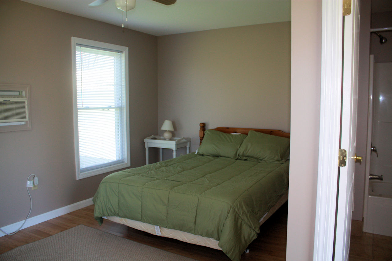 Studio River's Edge Cottages & RV Park Vergennes, VT