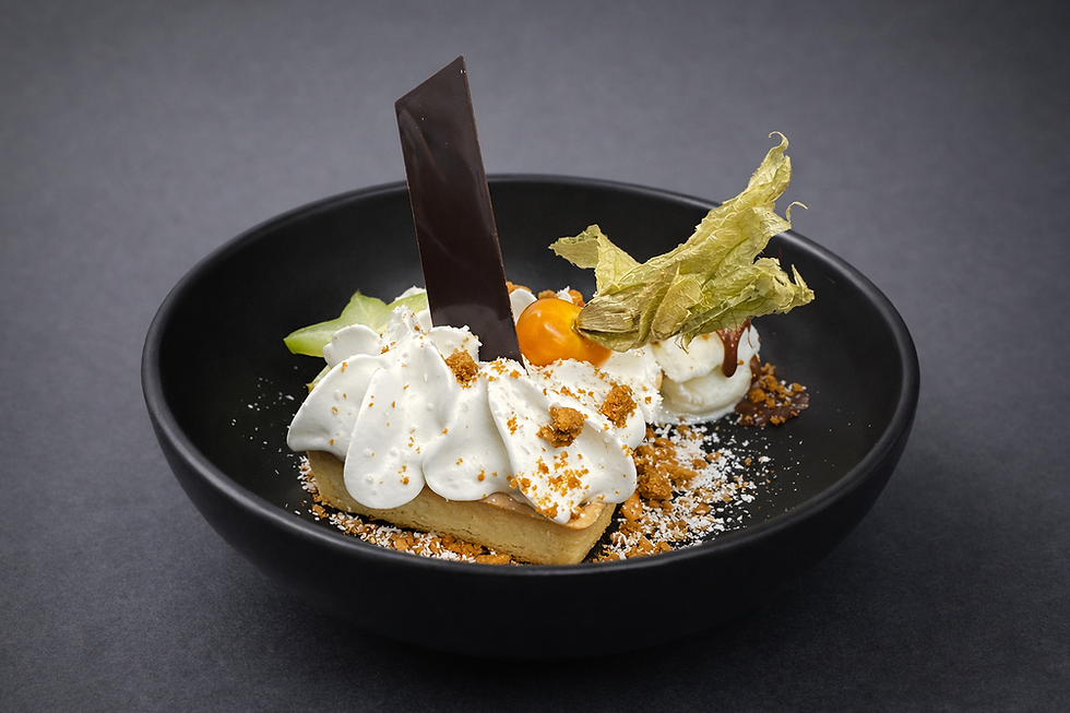 dessert maison raffiné servi dans un restaurant bord de Rance en Bretagne