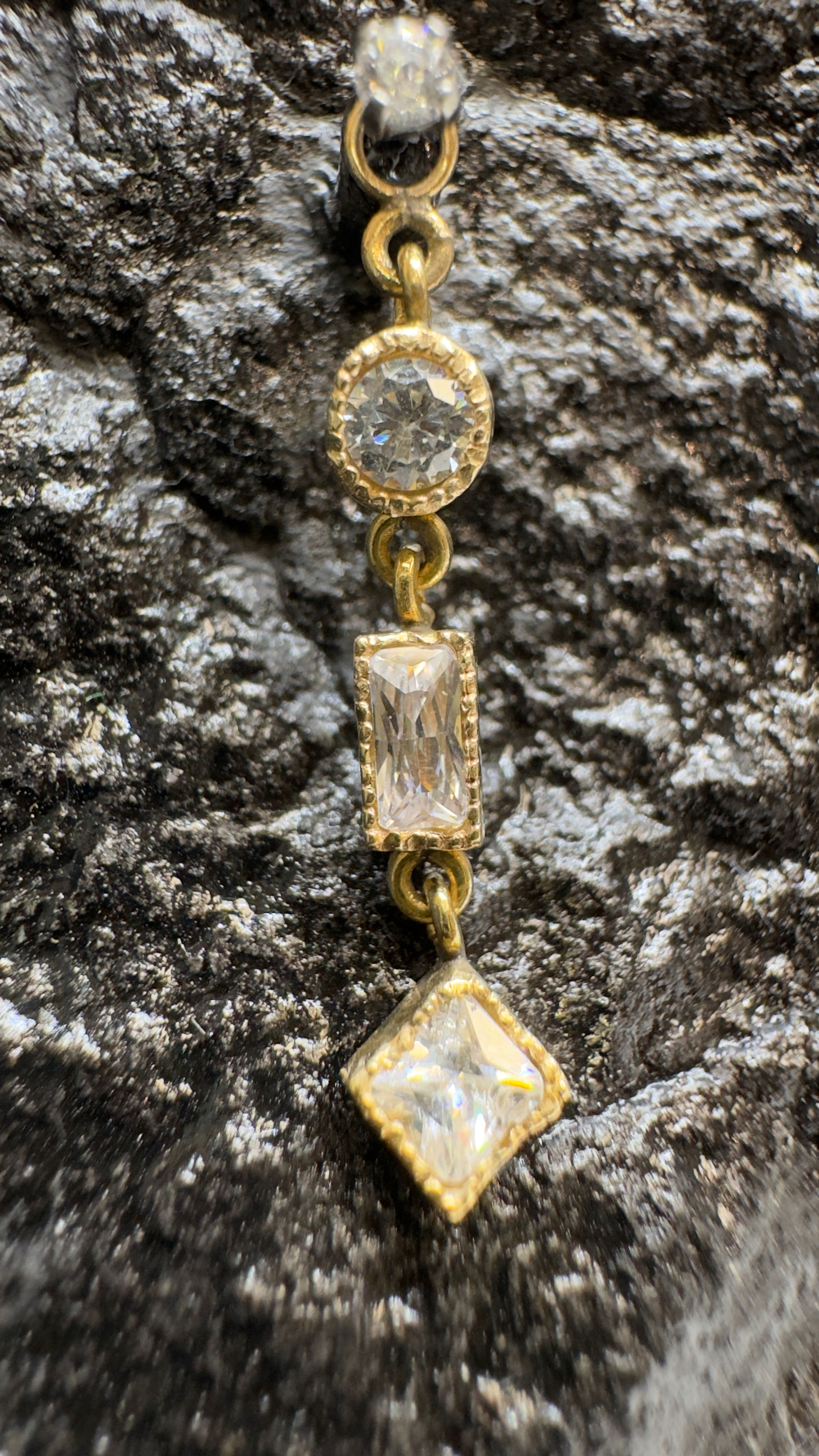 Chain Triple Figure Cz