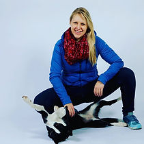 Alexandra mit Hund.jpg