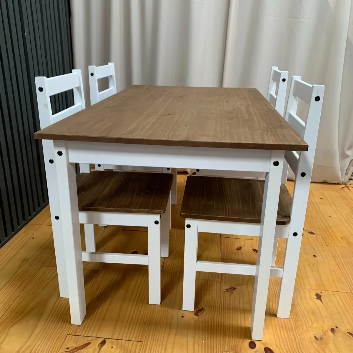 Mesa De Jantar Com 4 Cadeiras Madeira Maciça 140 X 80 Rustic Cor Branco/madeira