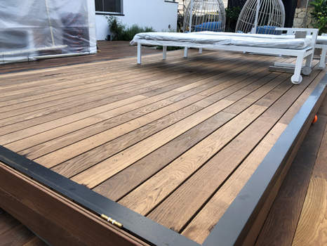 Floating Deck