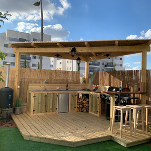 • Outdoor kitchen HPL
