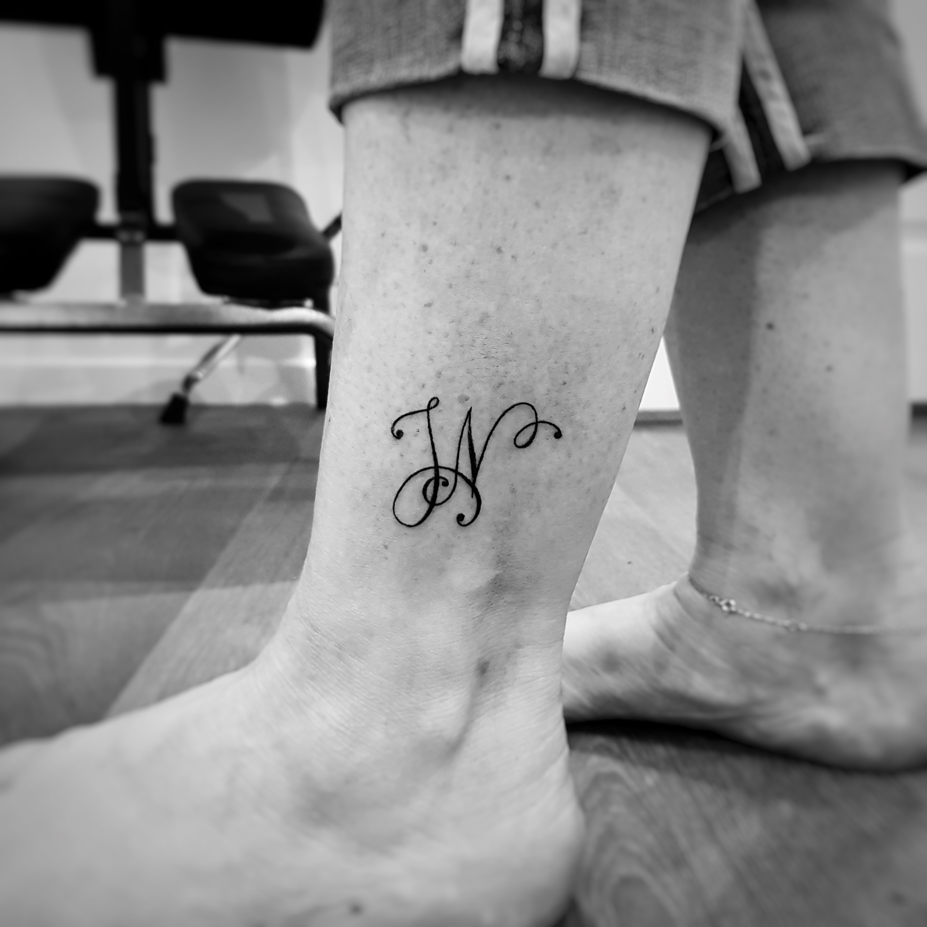 TATOUAGE 2 INITIALES