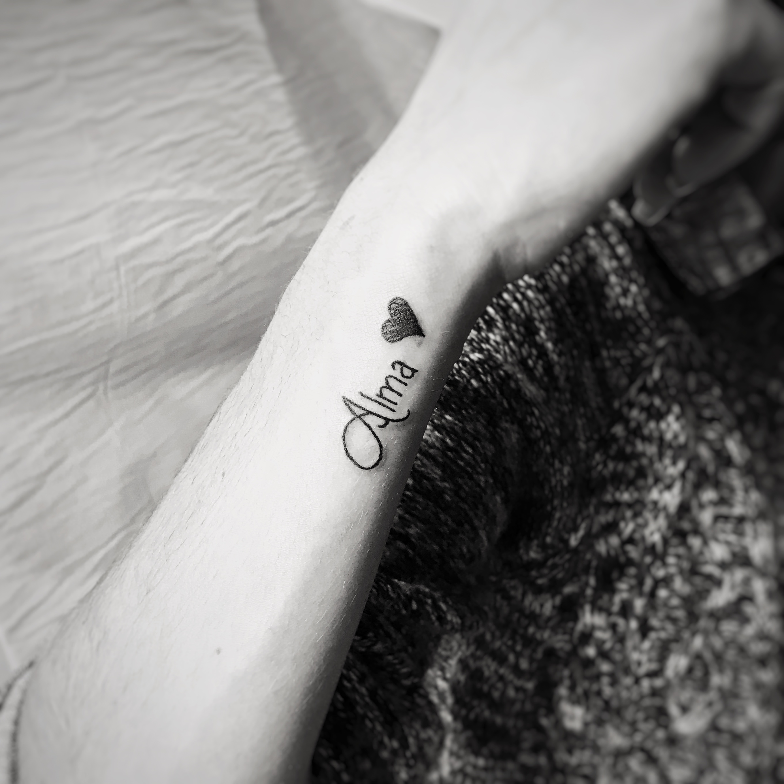 TATOUAGE PRÉNOM ALMA