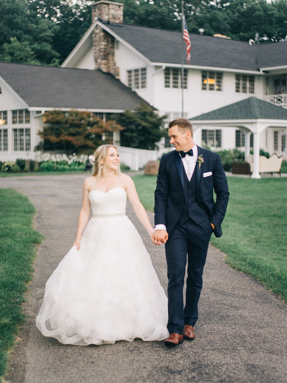 Real Wedding: Jackie & Jacob's Nature-Inspired Lakeside Wedding in Michigan