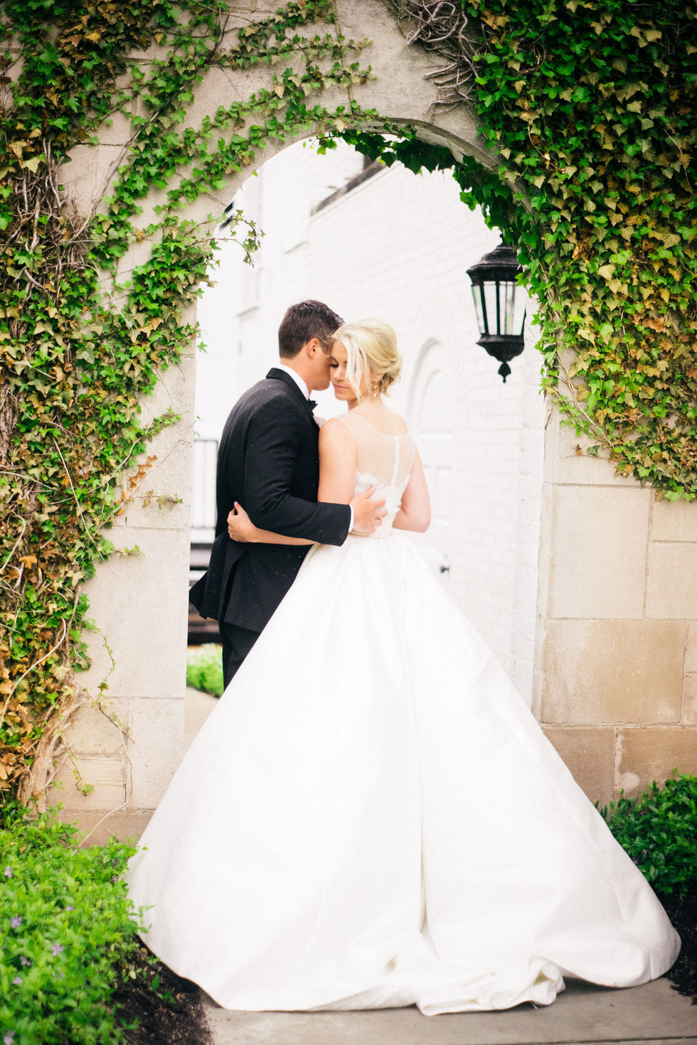 Real Wedding: Megan & Dan's Romantic Wedding at The Country Club in Pepper Pike, Ohio