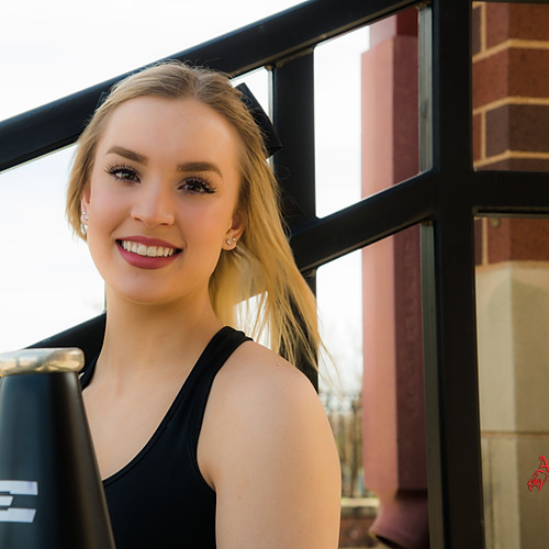 Elizabeth’s Cheer Head Shots
