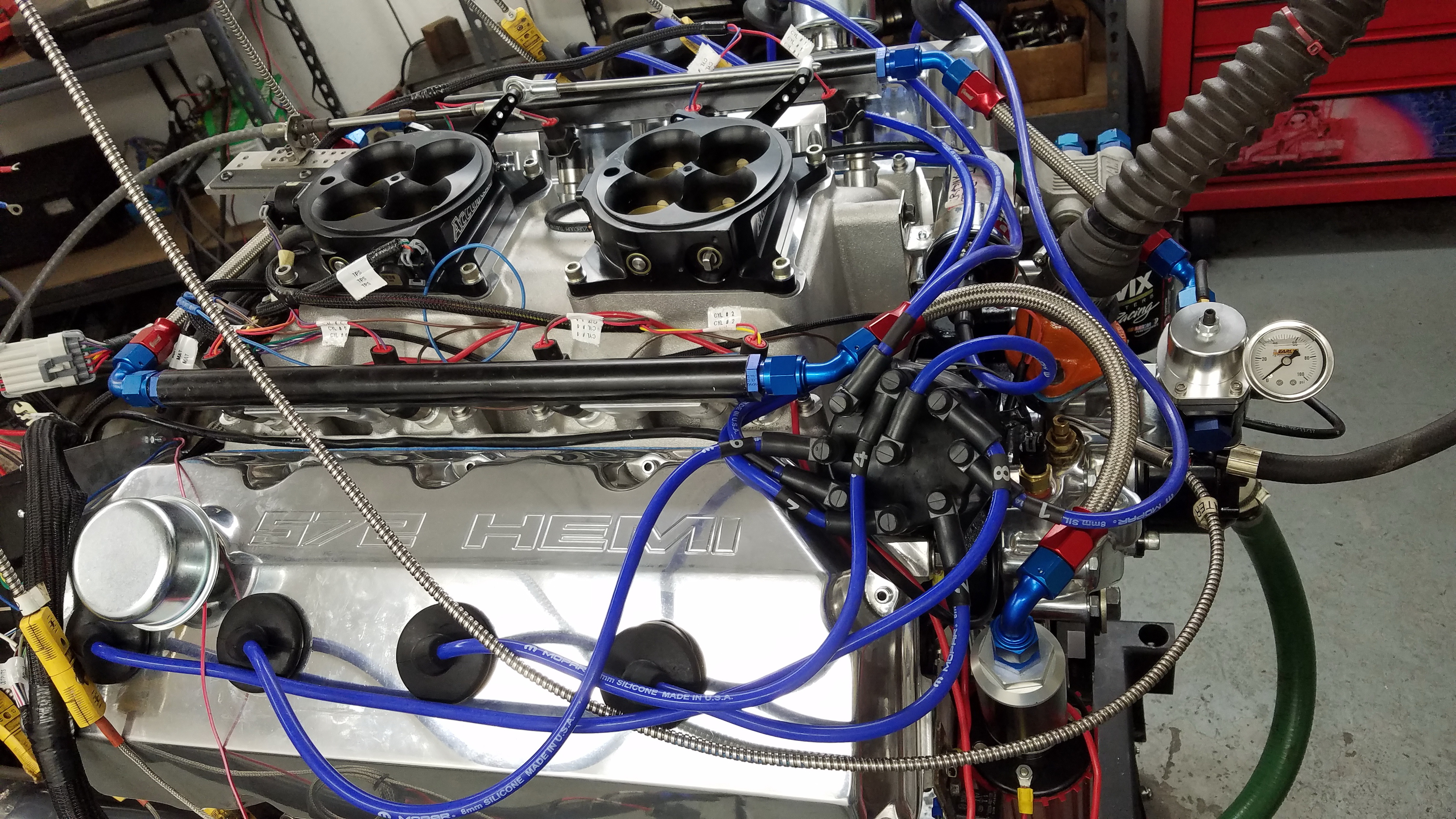 572 HEMI on dyno