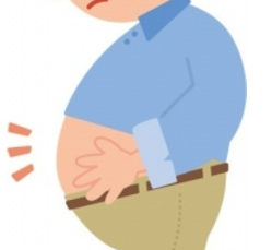 お腹の張りと腰痛に悩む男性のイラスト。精神的緊張による腹部の緊張を表現している。