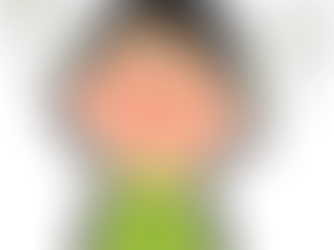 花粉症で鼻が詰まり不快そうにしている人物のイラスト。鼻水やくしゃみの症状を表現している。