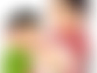 妊婦とパートナーが赤ちゃんのいるお腹に手を添えて微笑むイラスト