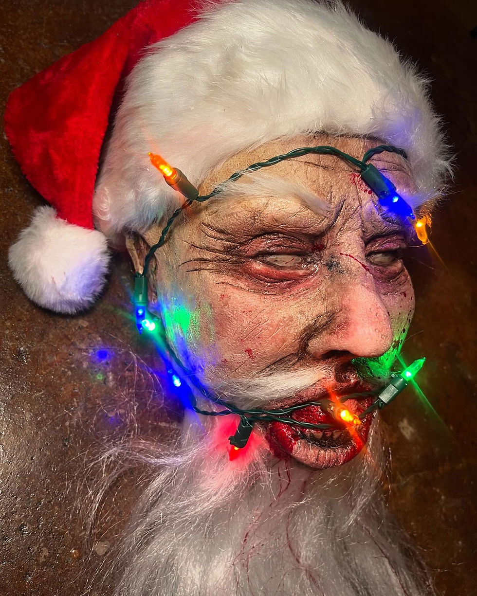 Thumbnail: Severed Santa Head