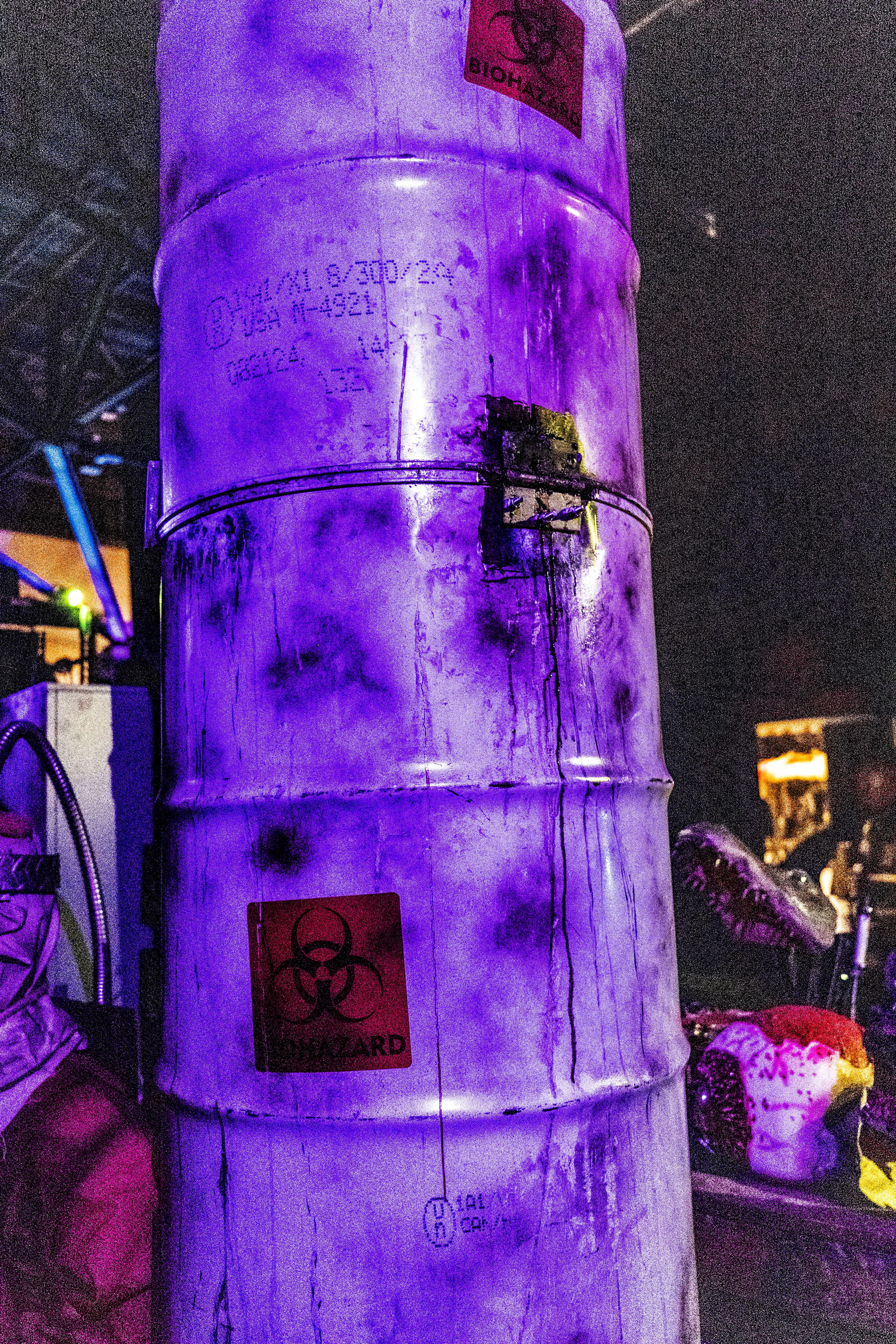 Dropping Barrels Animatronic