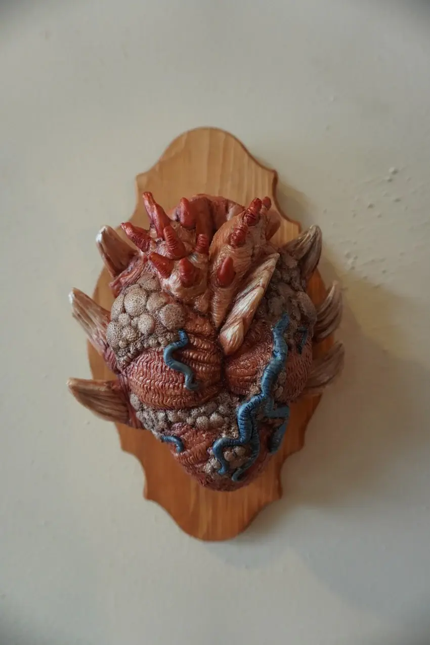 Thumbnail: Wall Mounted Alien Heart Display