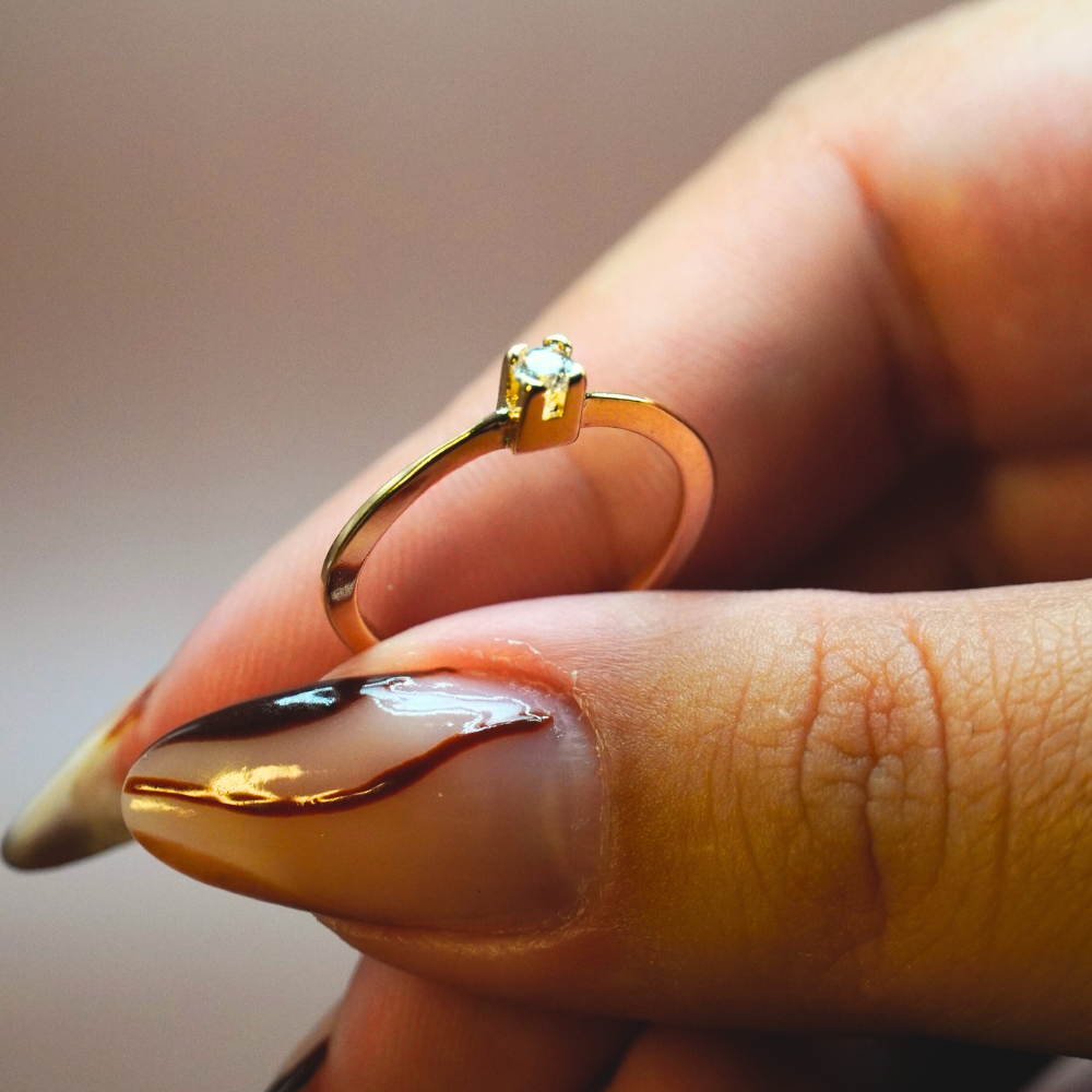 Anel com Pedra Zircônia com Banho de Ouro 18k - tam 16