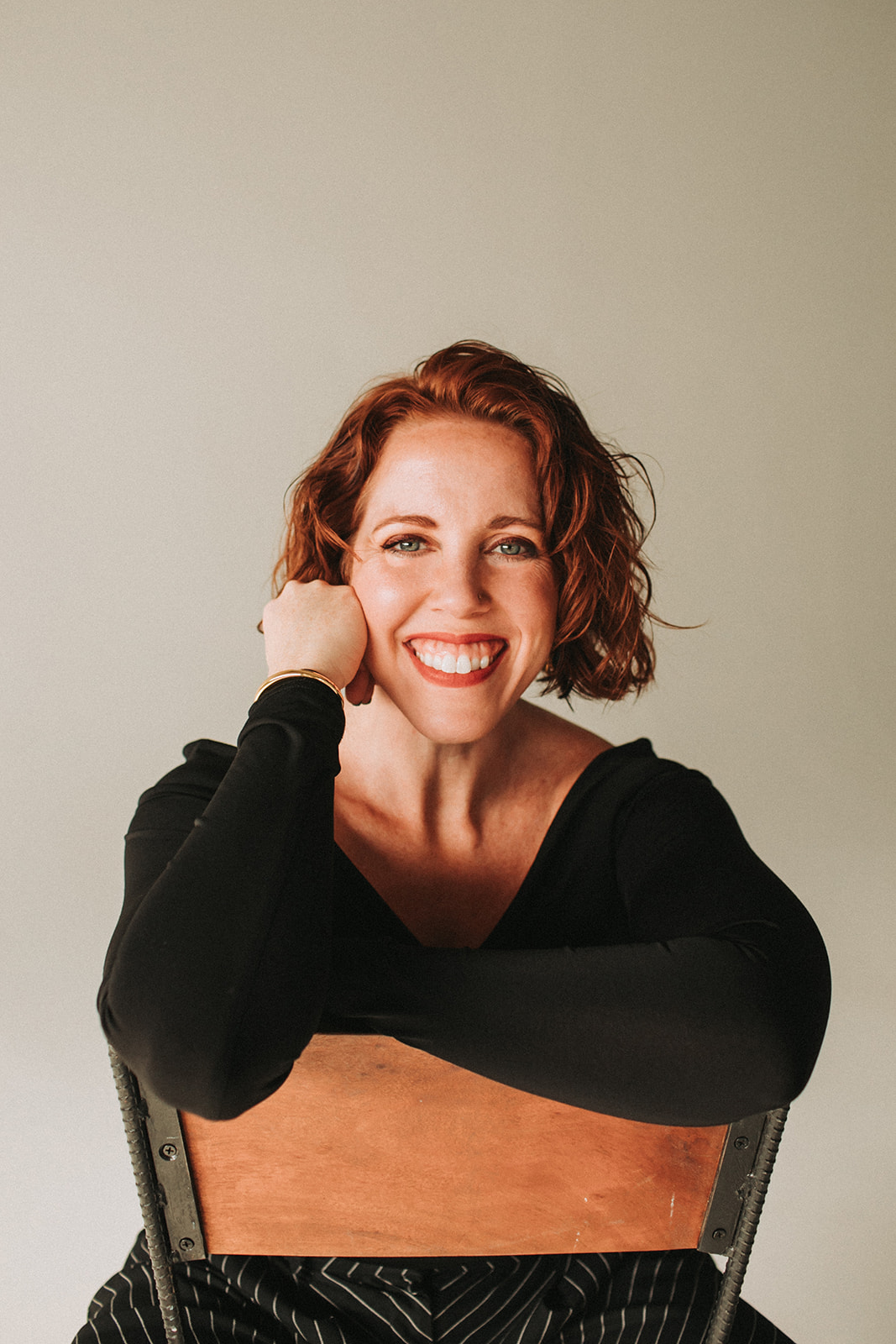Mary Beth Henderson consulting with founders on brand and marketing strategy