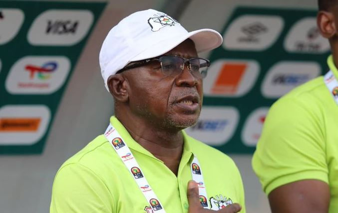 Kamou Malo pendant son mandat de sélectionneur de l'équipe nationale du Burkina Faso