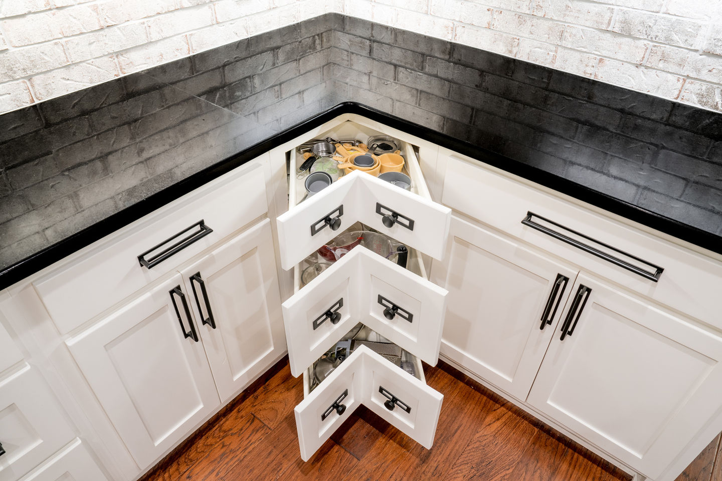 Kitchen corner drawer storage solutions. 