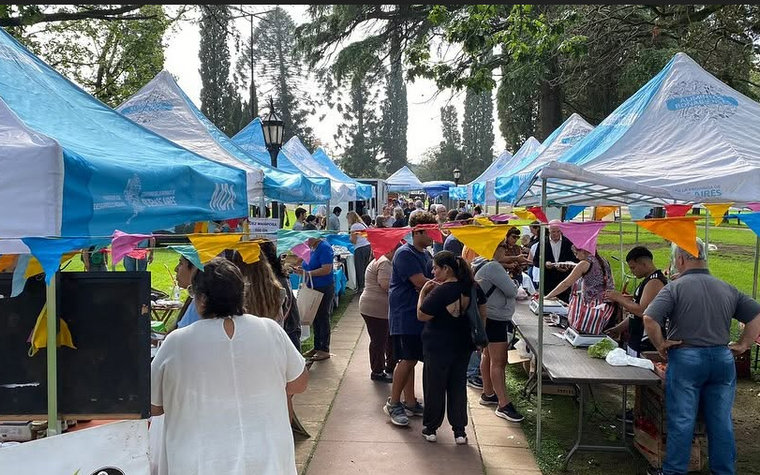 Llega una nueva edición de Mercados Bonaerenses a la Plaza España con ofertas y 40% de descuento con Cuenta DNI