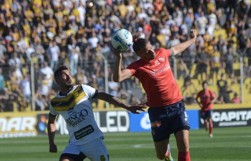 "Olimpo ganó con un polémico penal y avanzó a semifinales, digno de partido de Independiente"