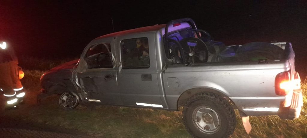 Chocaron un camión y una camioneta en la Ruta Provincial N° 51