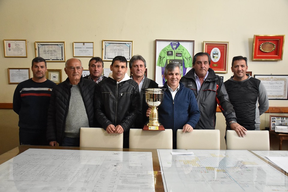 Bochas
Recibimiento y reconocimiento a los campeones argentinos