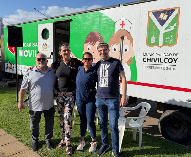 “La importancia del testeo es a cualquier edad, todas las personas sexualmente activas tienen que realizarnos el testeo de VIH y Sífilis, incluso teniendo pareja estable”