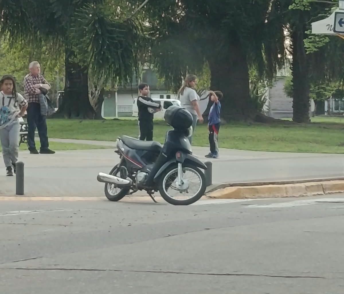 9 de Julio: motociclista herido tras un fuerte choque frente al hospital