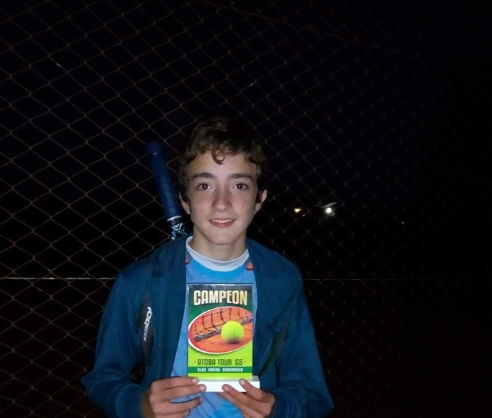 Tenis
Bautista Zucchi Roger campeón del Torneo ATOBA G5