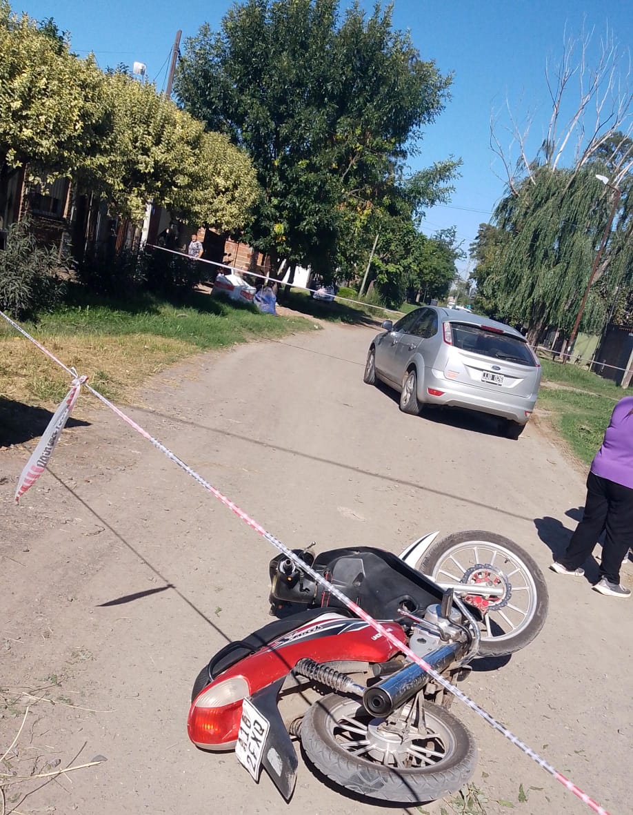 Triste desenlace: Murió la mujer que fue embestida por un auto en calle 96 y Pinto