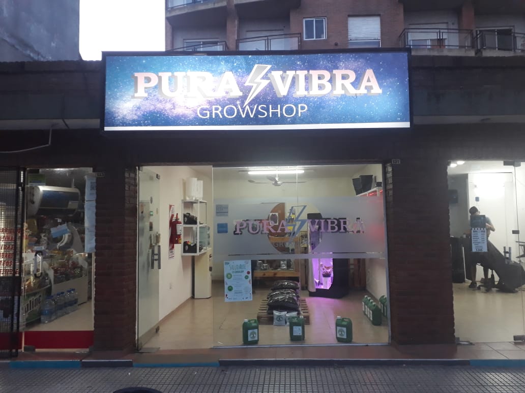 PURA VIBRA
Abrió la primera tienda de cultivo de cannabis en nuestra ciudad