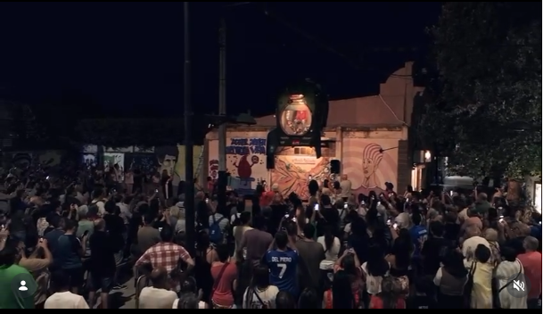 “La nave quedó colgada en la plaza con la intención que dure varias generaciones y sea parte de la identidad de nuestra ciudad”, sostuvo Manusovich