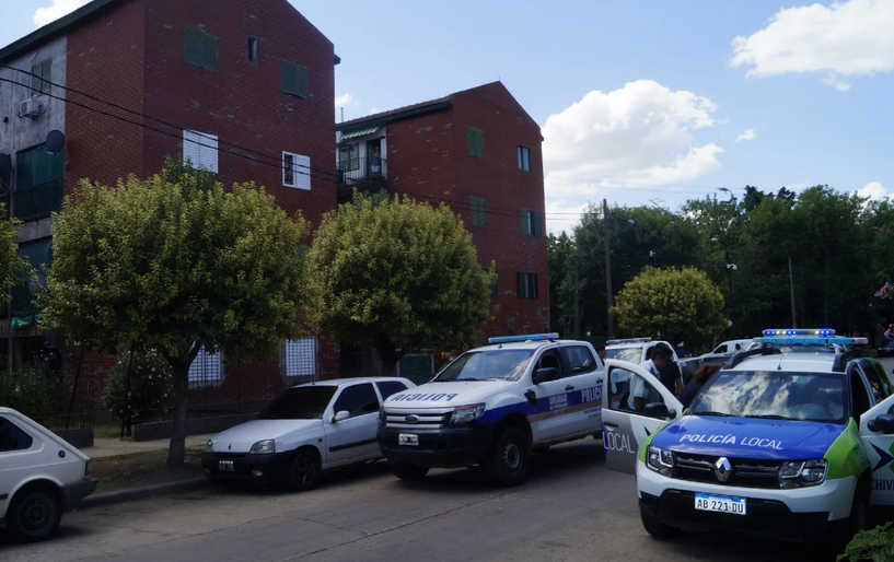 Una persona herida con arma blanca luego de una confrontación vecinal.