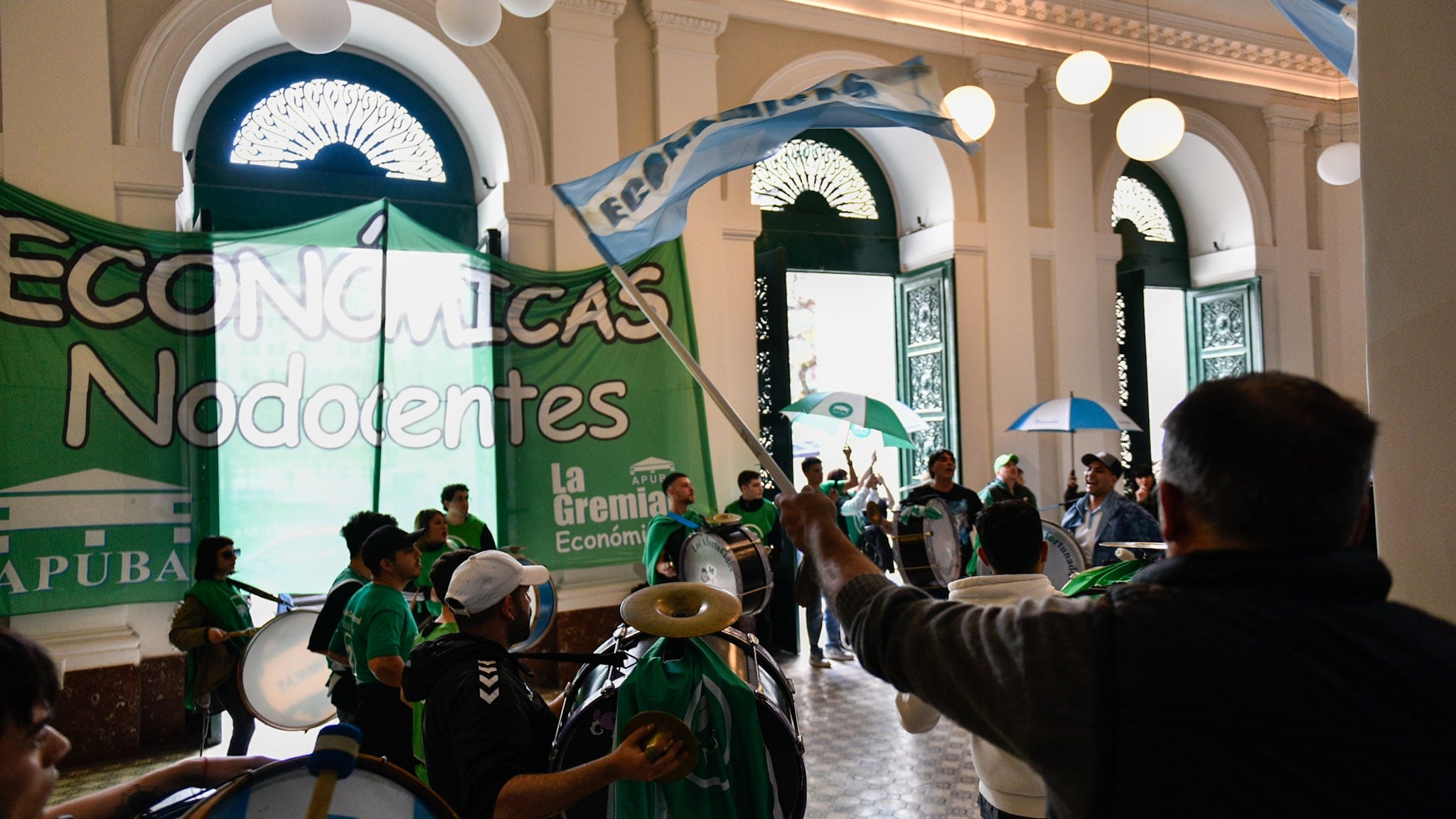 Financiamiento universitario: la Justicia frenó las multas al Gobierno por los salarios docentes