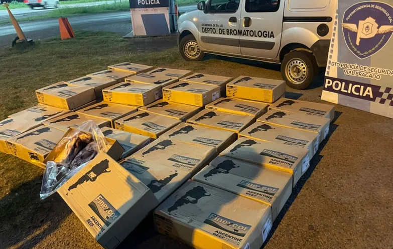 Interceptaron a un vehículo con 800kgs de carne sin refrigeración
